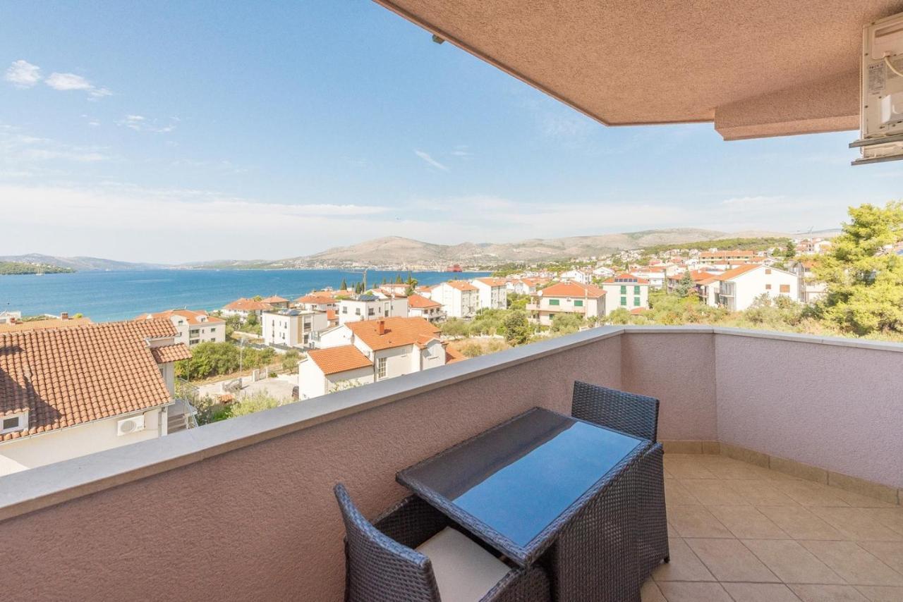 Apartments Ivana-Mira Okrug Gornji Esterno foto