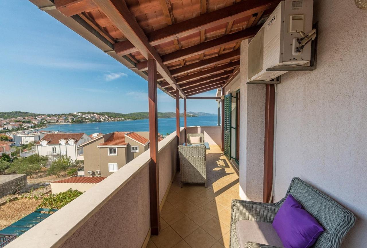 Apartments Ivana-Mira Okrug Gornji Esterno foto