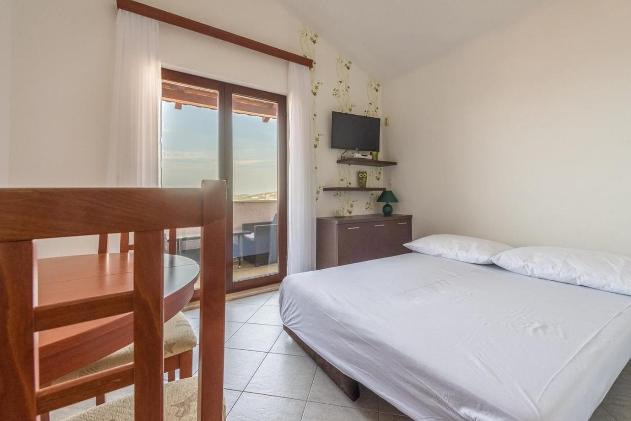 Apartments Ivana-Mira Okrug Gornji Esterno foto