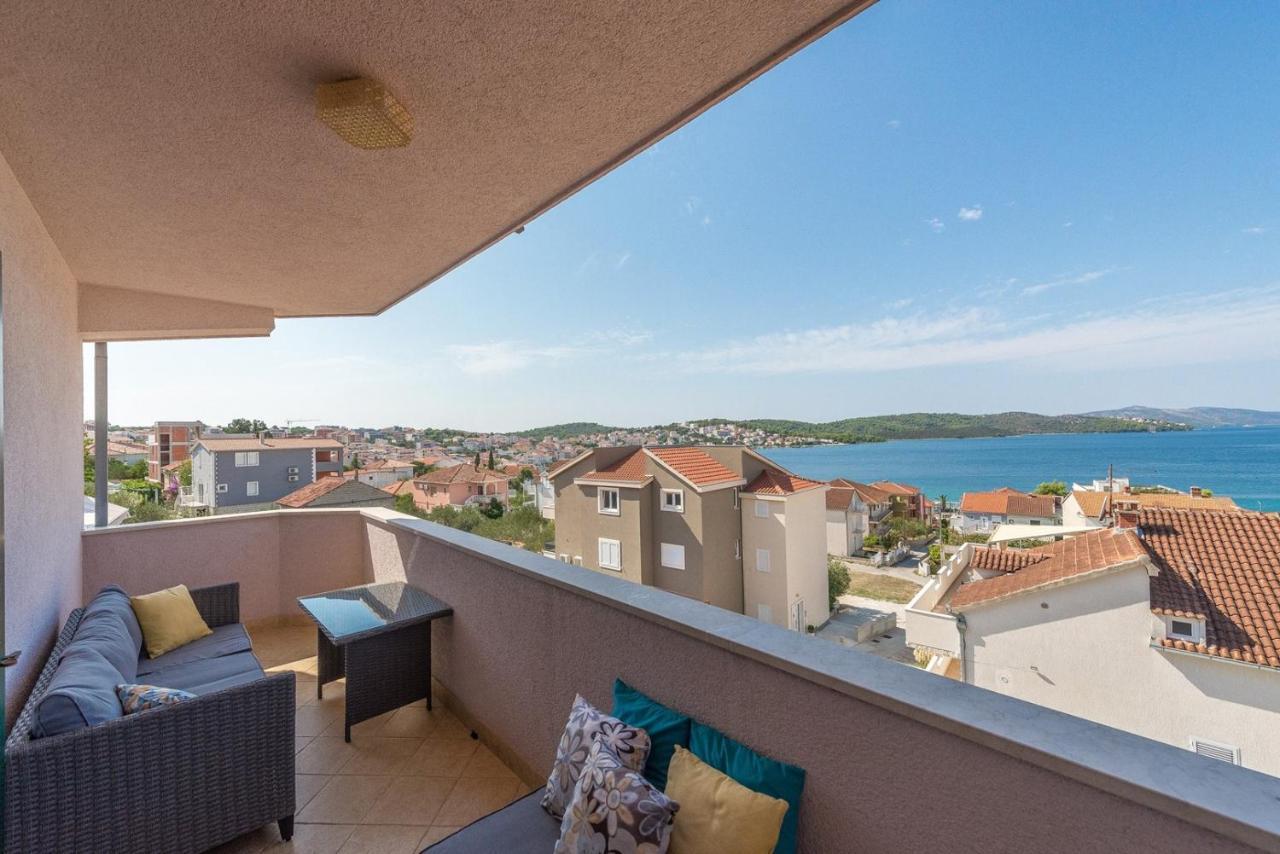 Apartments Ivana-Mira Okrug Gornji Esterno foto
